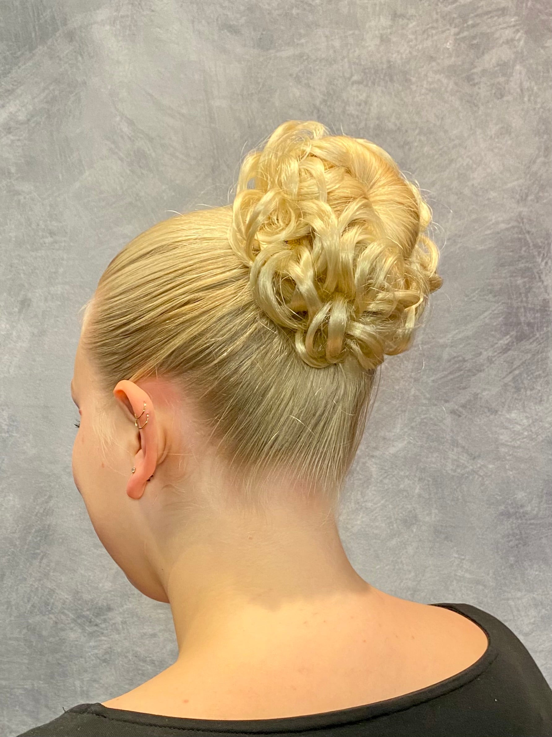 Bun of Curls Hairpiece 83